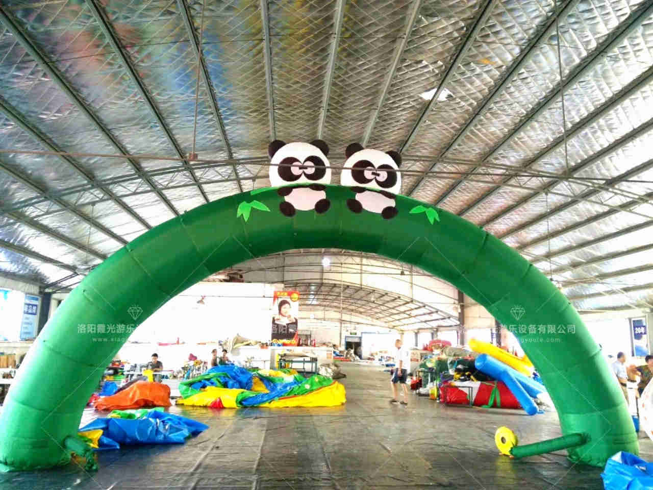 连江熊猫喷绘拱门